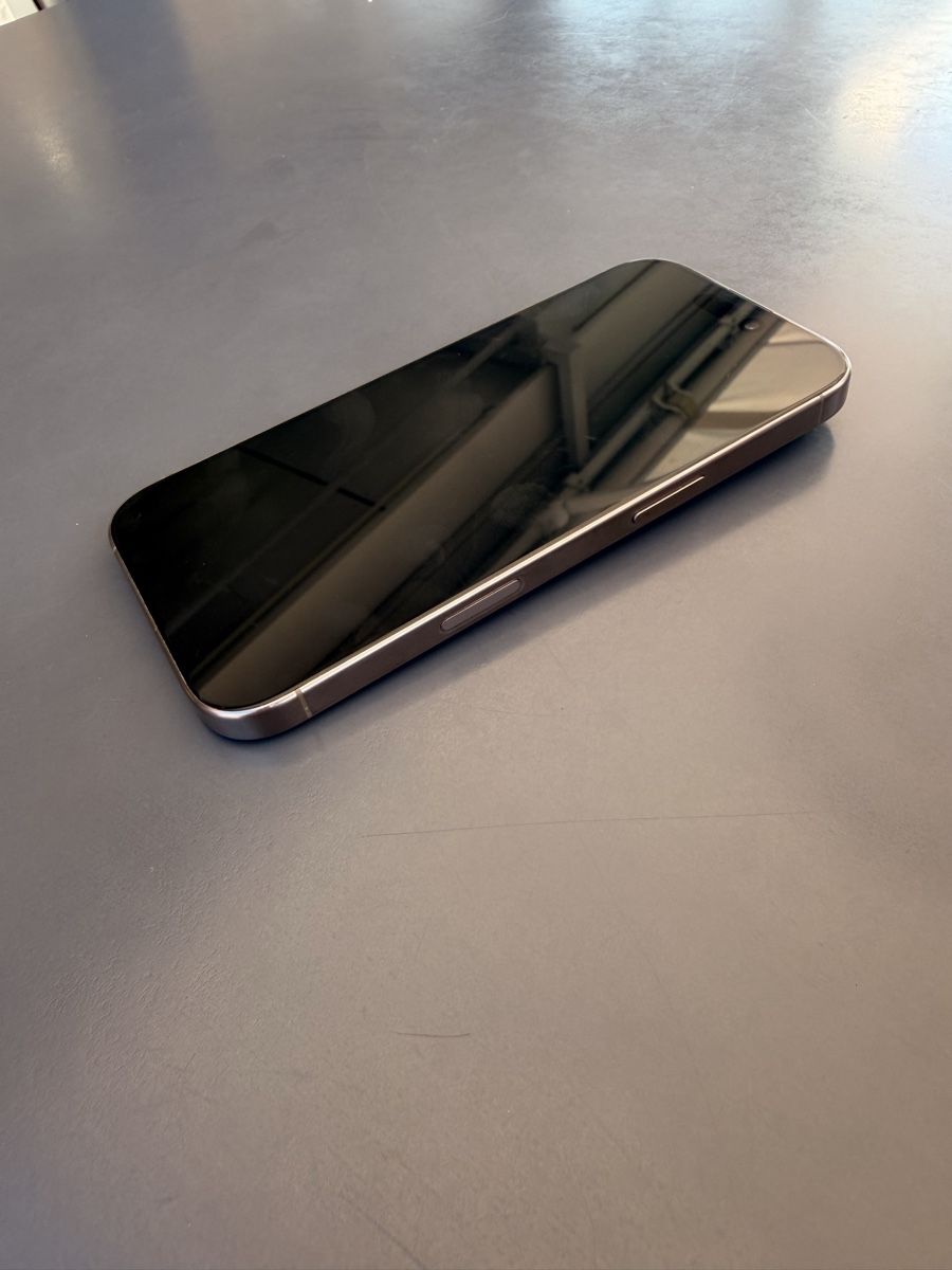 Apple Telefoni cellulari / Smartphones: iPhone 16 Pro 128 GB Titane  – Usato da Cortaillod venduto da AVRA22 2