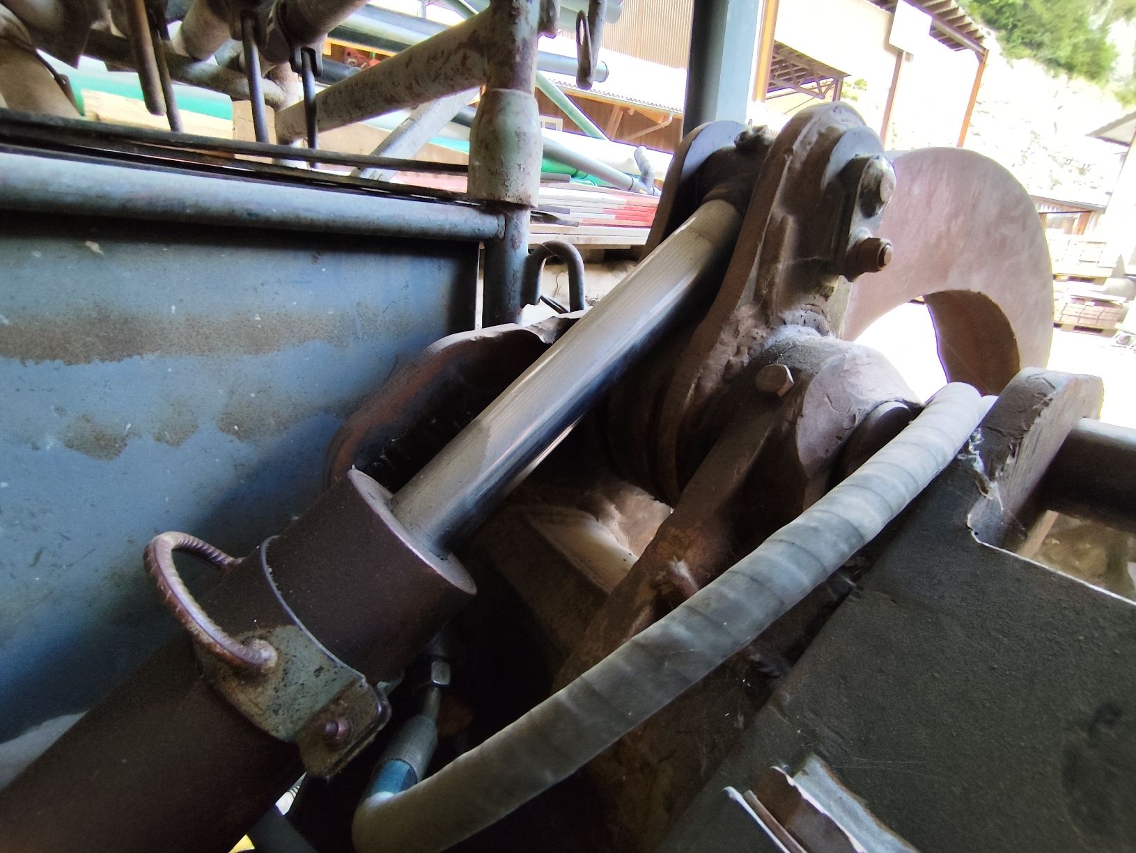 Greifer: Bagger Greifer, Steinzange, Greiflöffel, Baggerlöffel – Gebraucht aus Unteriberg von T08 2