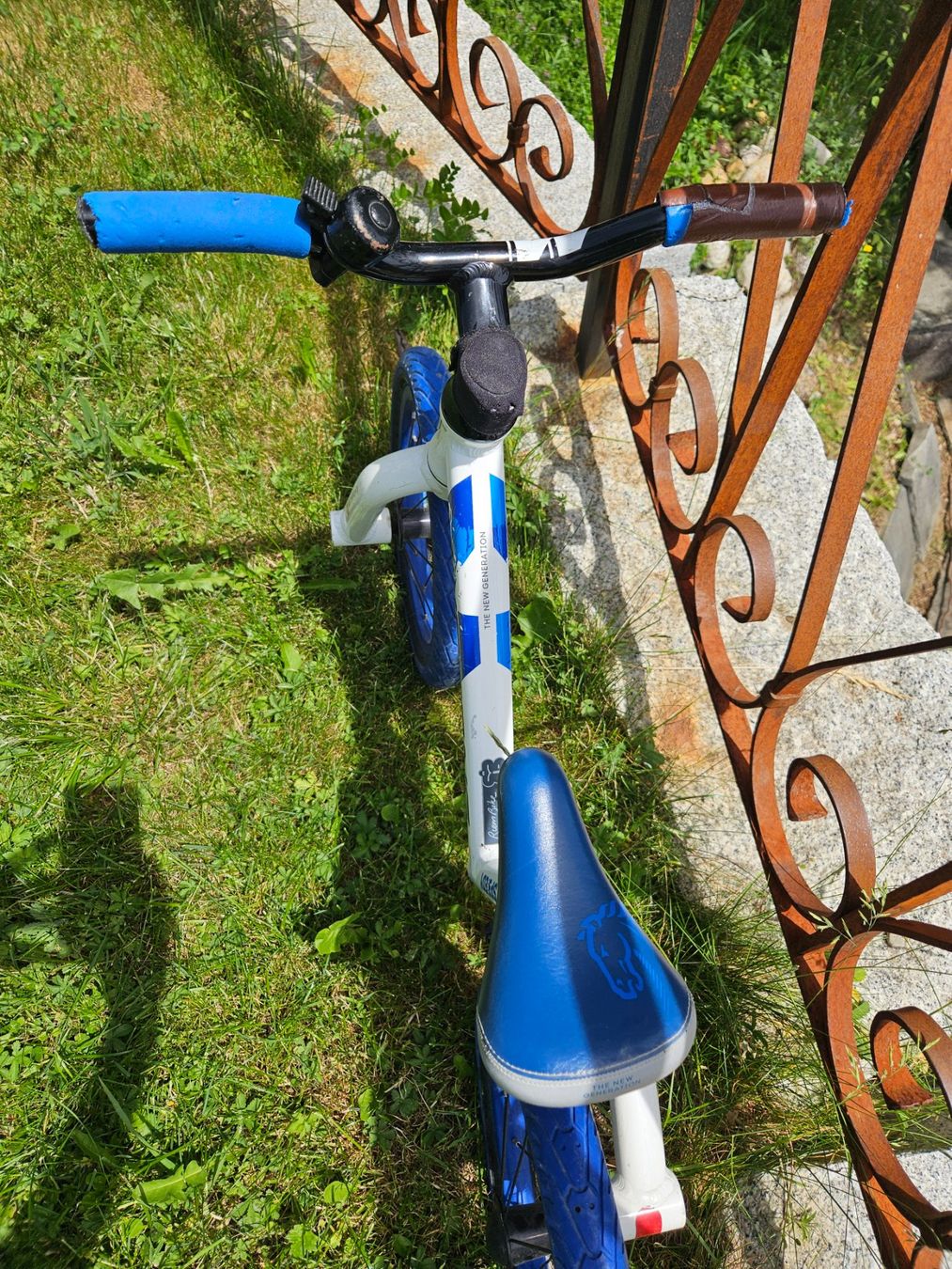 Fahrzeuge für Kinder: Laufrad Mustang Speedy – Gebraucht aus Bäretswil von sia_cp8q 1