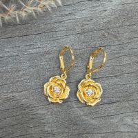 Wunderschöne 925 vergoldete ROSEN- Ohrringe
