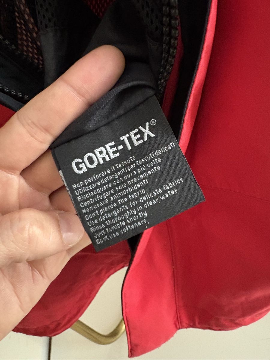 Salewa Giacche: Veste Salewa Gore-Tex, Size XL – Usato da Neuchâtel venduto da sharposneaks 6