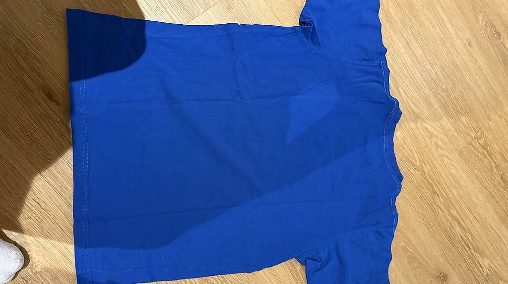 Canottiere & Pantaloni: EHC Kloten Fanshirt – Usato da Winterthur venduto da Lucoelen 2