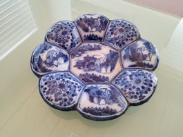 Grande assiette antique décorative avec décor floral
