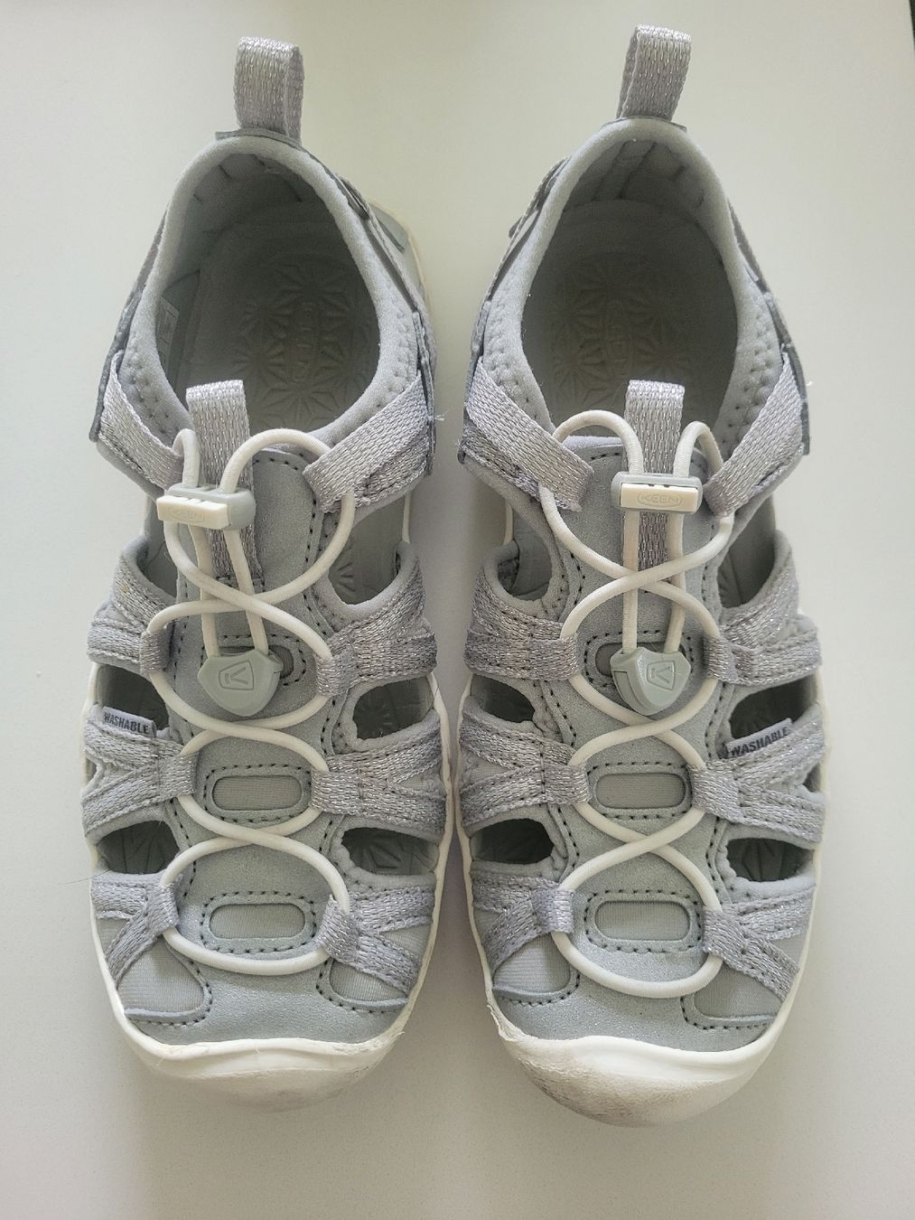 Keen Schuhe für Jungen: Keen Moxie Silber 32/33 – Gebraucht aus Planken von mir_dtb2