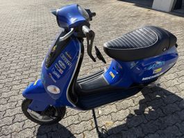 Piaggio Vespa ET2