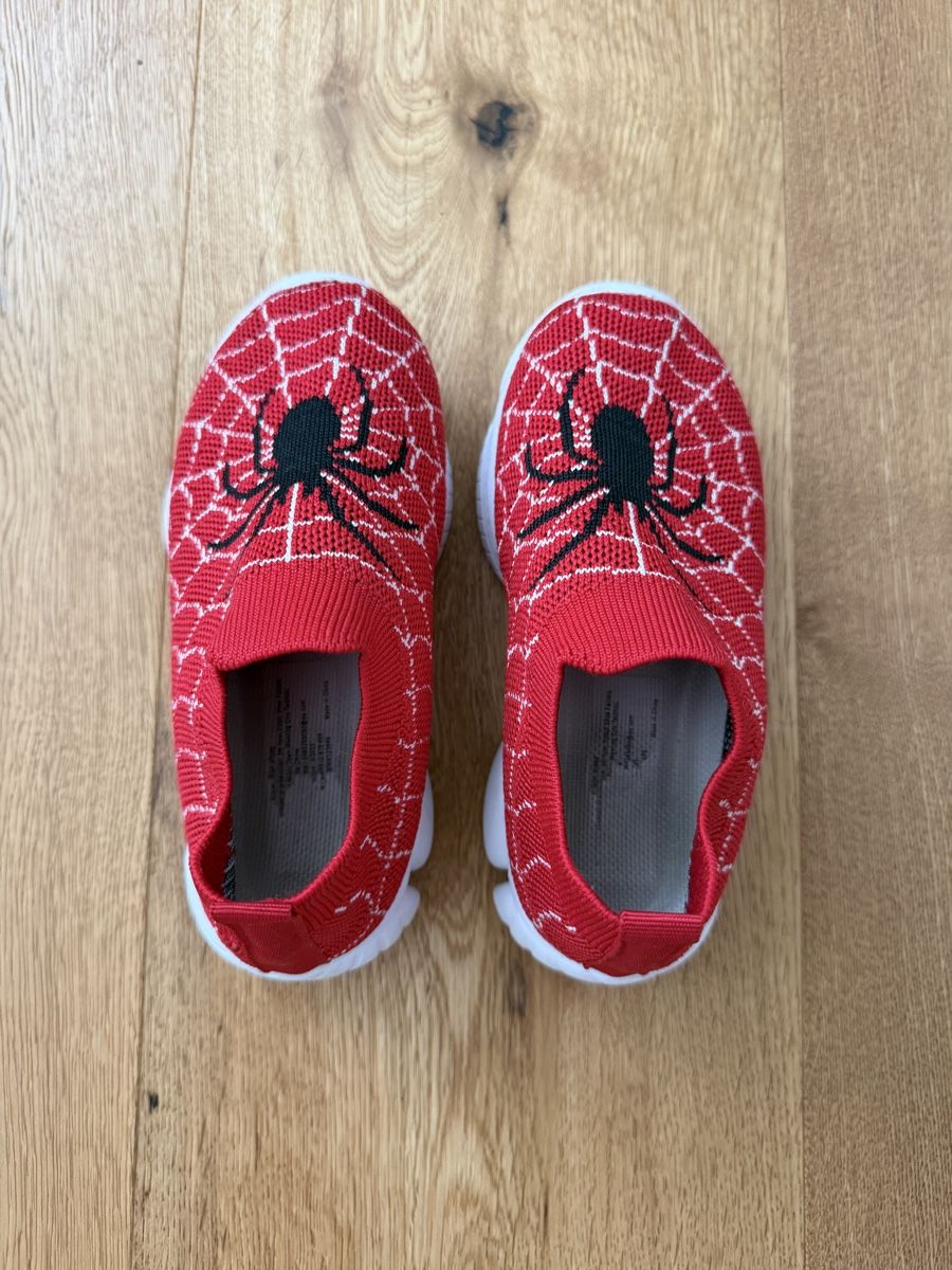 Chaussures garçon: Kinder Schuhe, Gr. 28 – D'occasion à Interlaken par fbnscl 3