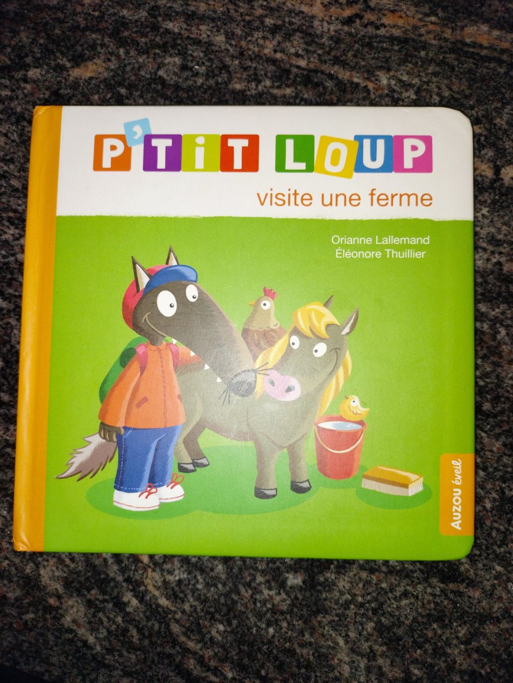 Bücher: P'tit loup visite une ferme – Gebraucht aus Cortaillod von rozinna