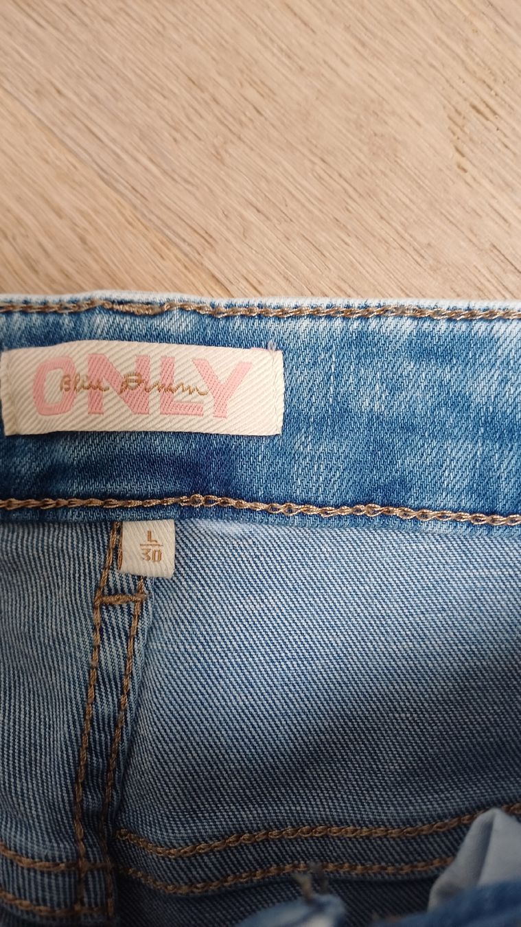 Only Jeans: ONLY Damen Jeans hellblau Grösse L 30  – Usato da Arlesheim venduto da savina01 3