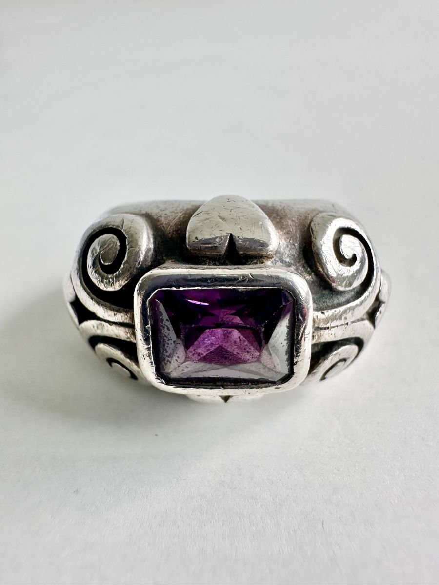 Anelli: Silverstar Silberring mit violettem Stein / Gr. 53 – Usato da Bern venduto da neon317 1