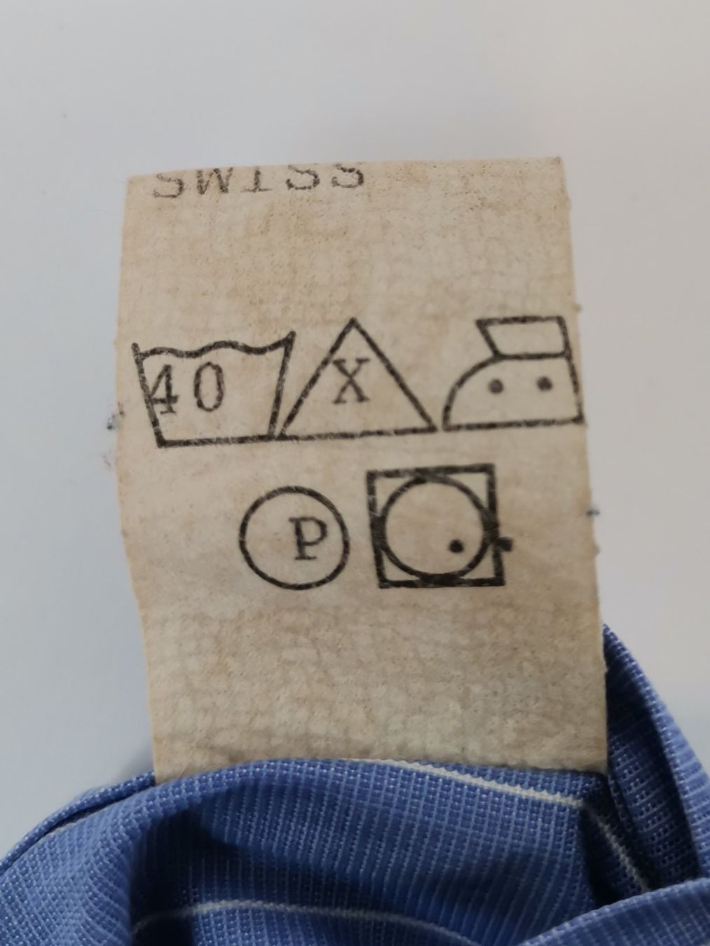 Strellson Chemises: STRELLSON Herrenhemd blau/weiß gestreift Gr.44 – D'occasion à Schaffhausen par Restwert_SH 6