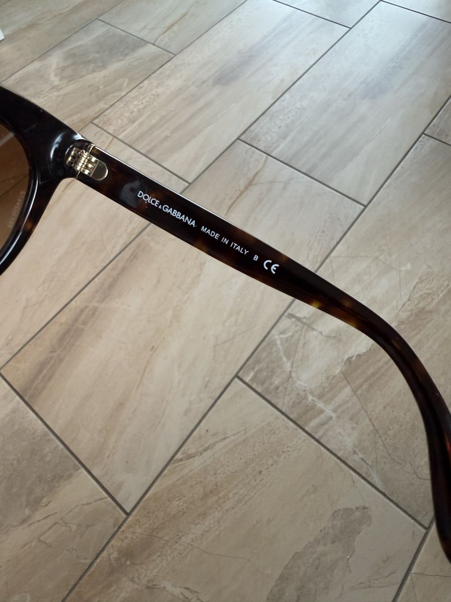 Dolce & Gabbana Occhiali & Lenti: Occhiali da sole Dolce & Gabbana – Usato da Cademario venduto da mary_g 3