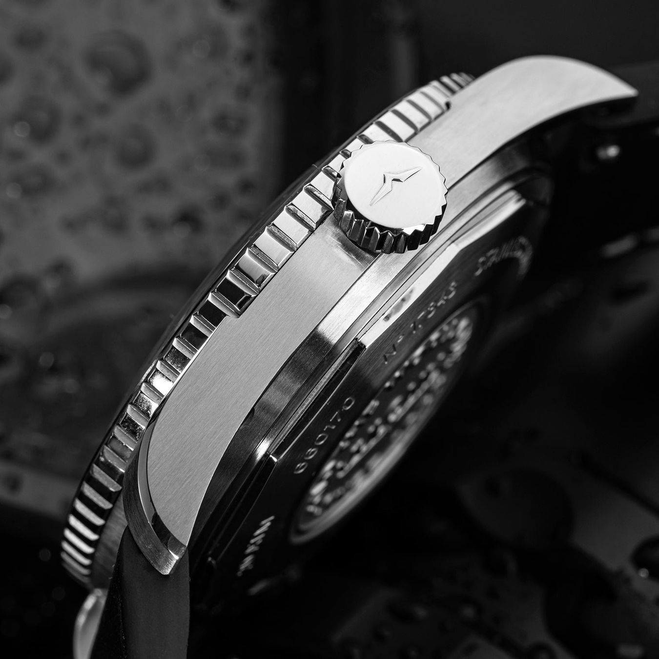 Vulcain Orologi: Vulcain Skindiver Nautique Black – Nuovo e nell'imballaggio originale da Carouge GE venduto da Watchaser 4