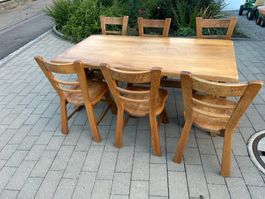 Holztisch massiv mit 6 Holzstühle 170 x 90cm