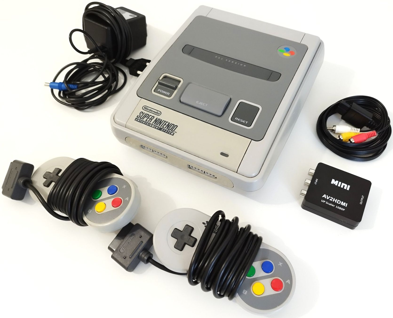 Nintendo Konsolen: Super Nintendo SNES PAL + 2 Original-Controller + HDMI-Adapt – Gebraucht aus Uster von Caicedo89