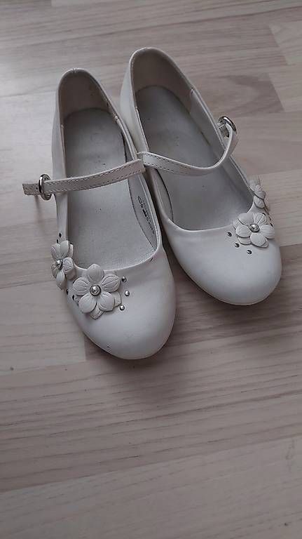 Scarpe per ragazze: Schuhe gr.29 Set – Usato da Bettwiesen venduto da LukaszMlyn