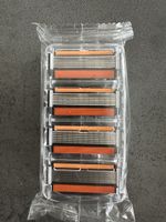6 lagiger Rasierklingen, 4 Stück, neu und originalverpackt!