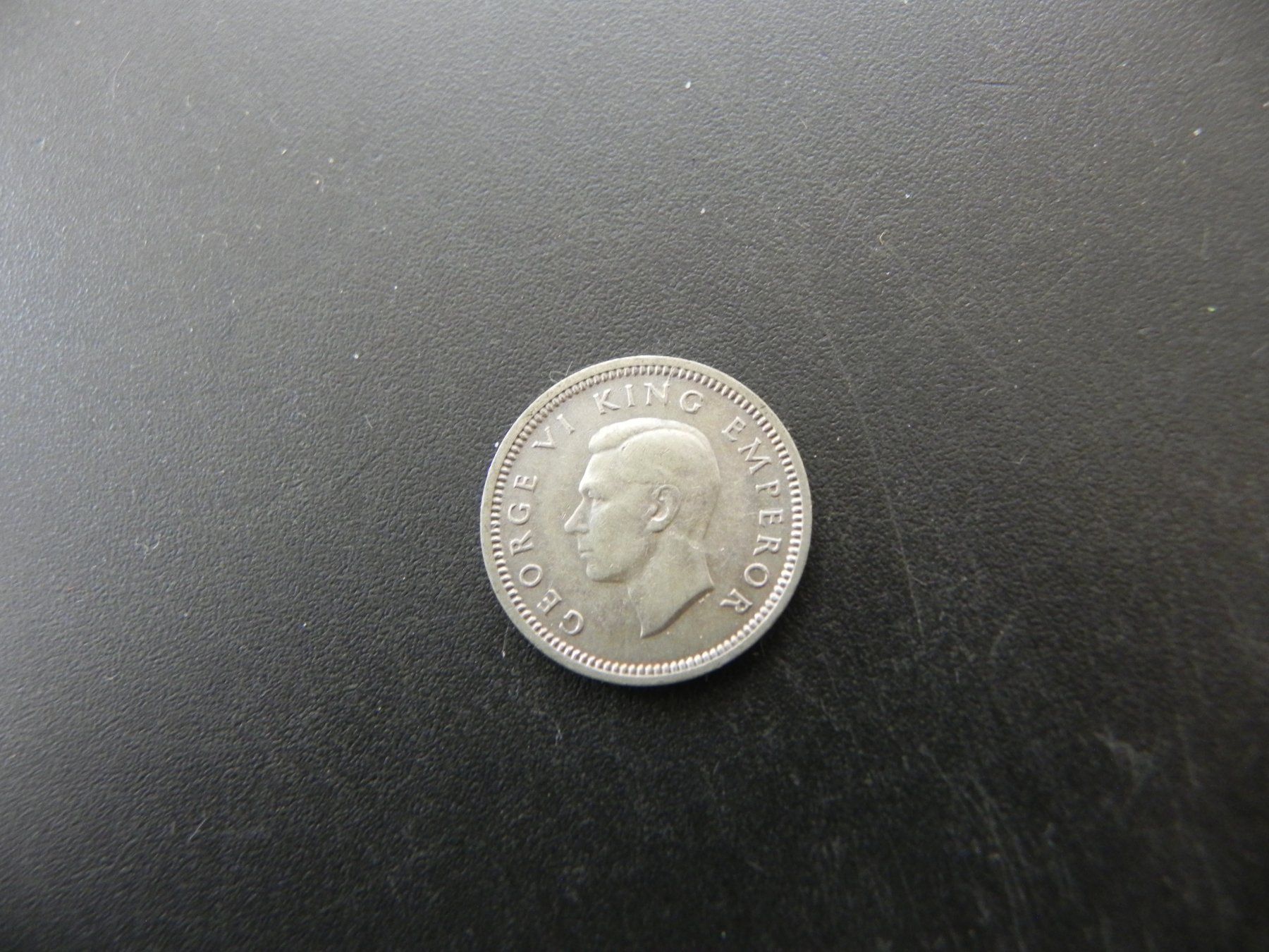 Tutti le monete: Neuseeland 3 Pence 1940 Silber – Usato da Biel/Bienne venduto da Gogolozi 1
