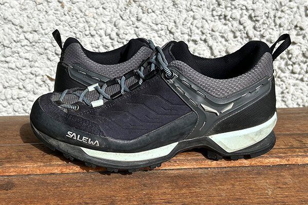 Salewa Scarpe da donna: SALEWA | Wanderschuh mit Vibram® Sohle 38 | Trekkingschuh – Usato da Engelburg venduto da Rmueller 1