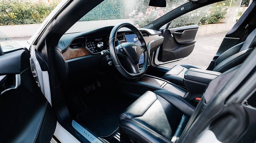 Tesla Automobili: TESLA Model S Long Range Raven – Usato da Zürich venduto da jessecuster 3