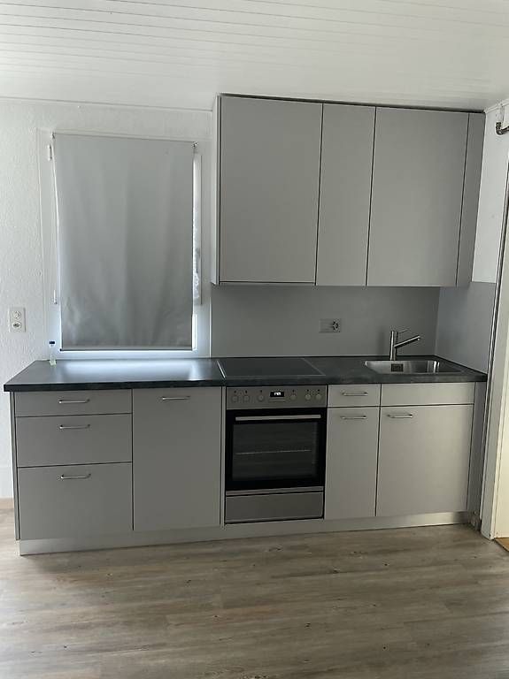 Cucine complete: Küche mit Geräten – Usato da Münsingen venduto da Daniela1210