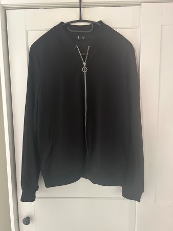 Schwarze Bomberjacke Gr. L von Vero Moda