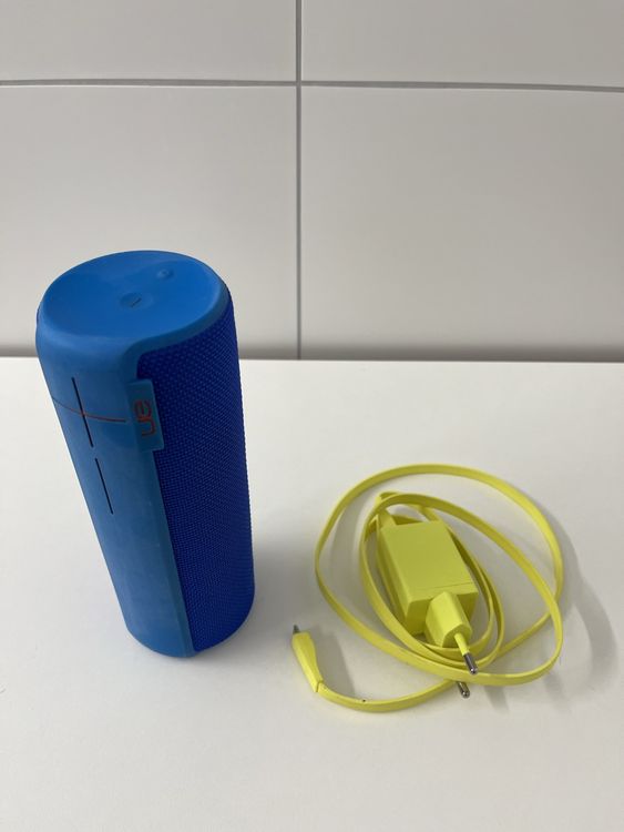 UE BOOM 2 Bluetooth Lautsprecher Kaufen auf Ricardo