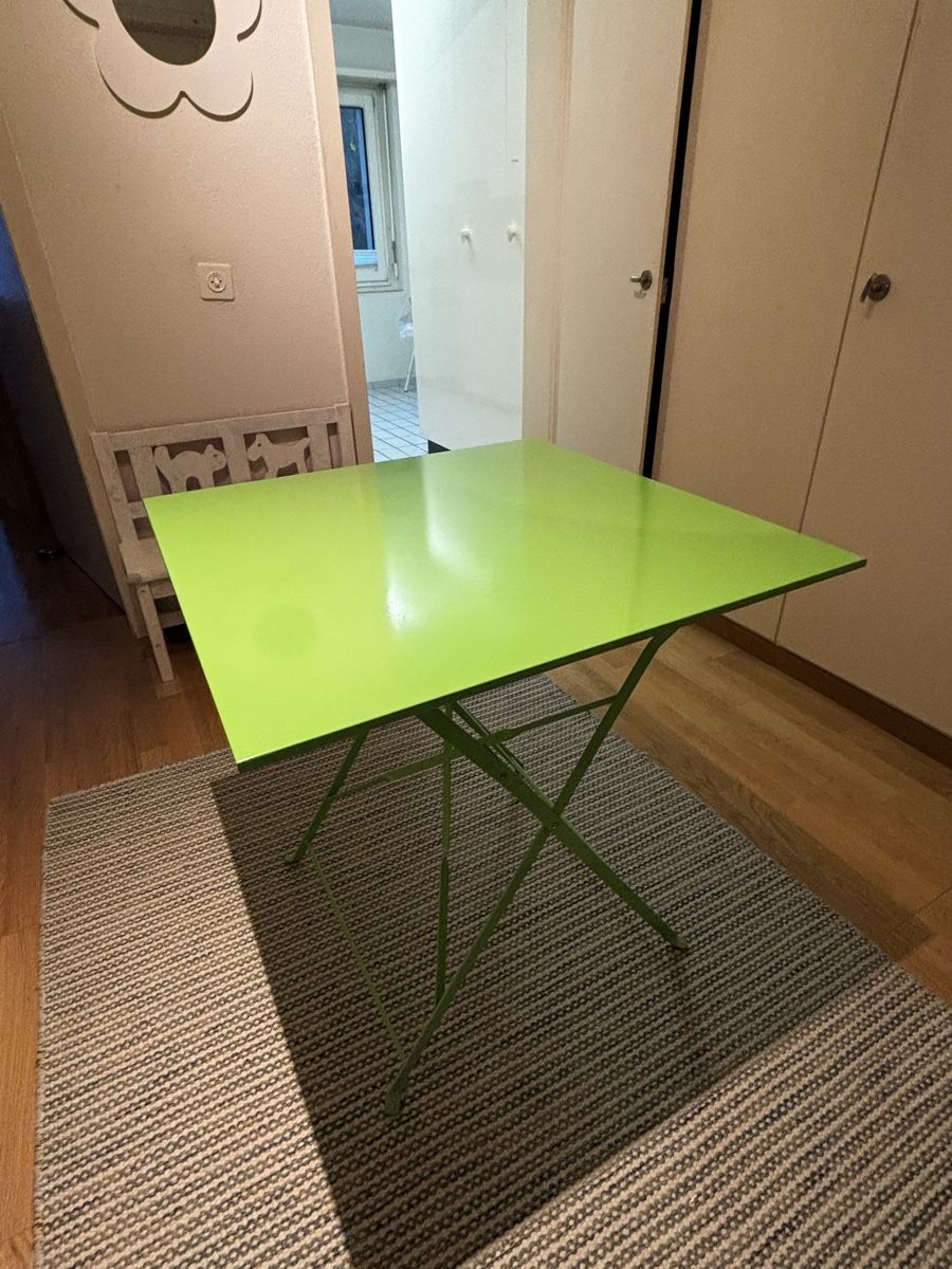 Tavoli: Balkontisch oder Gartentisch – Nuovo (secondo la descrizione) da Zürich venduto da Gin_gg9p 1