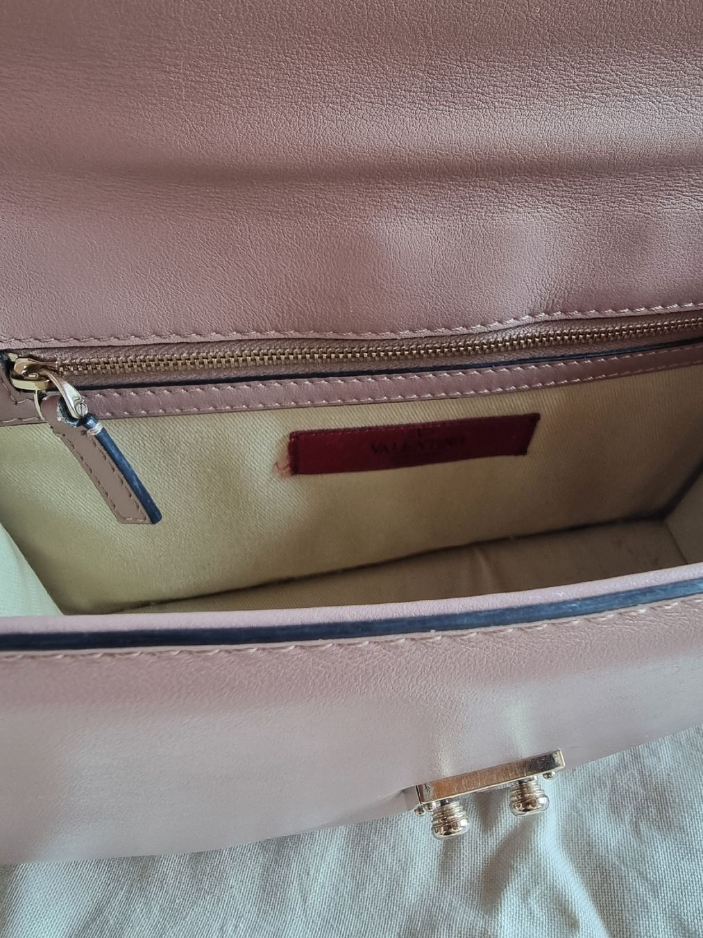 Valentino Borse da donna: Valentino Garavani Rockstud – Usato da Wolfwil venduto da chipsyyy 7