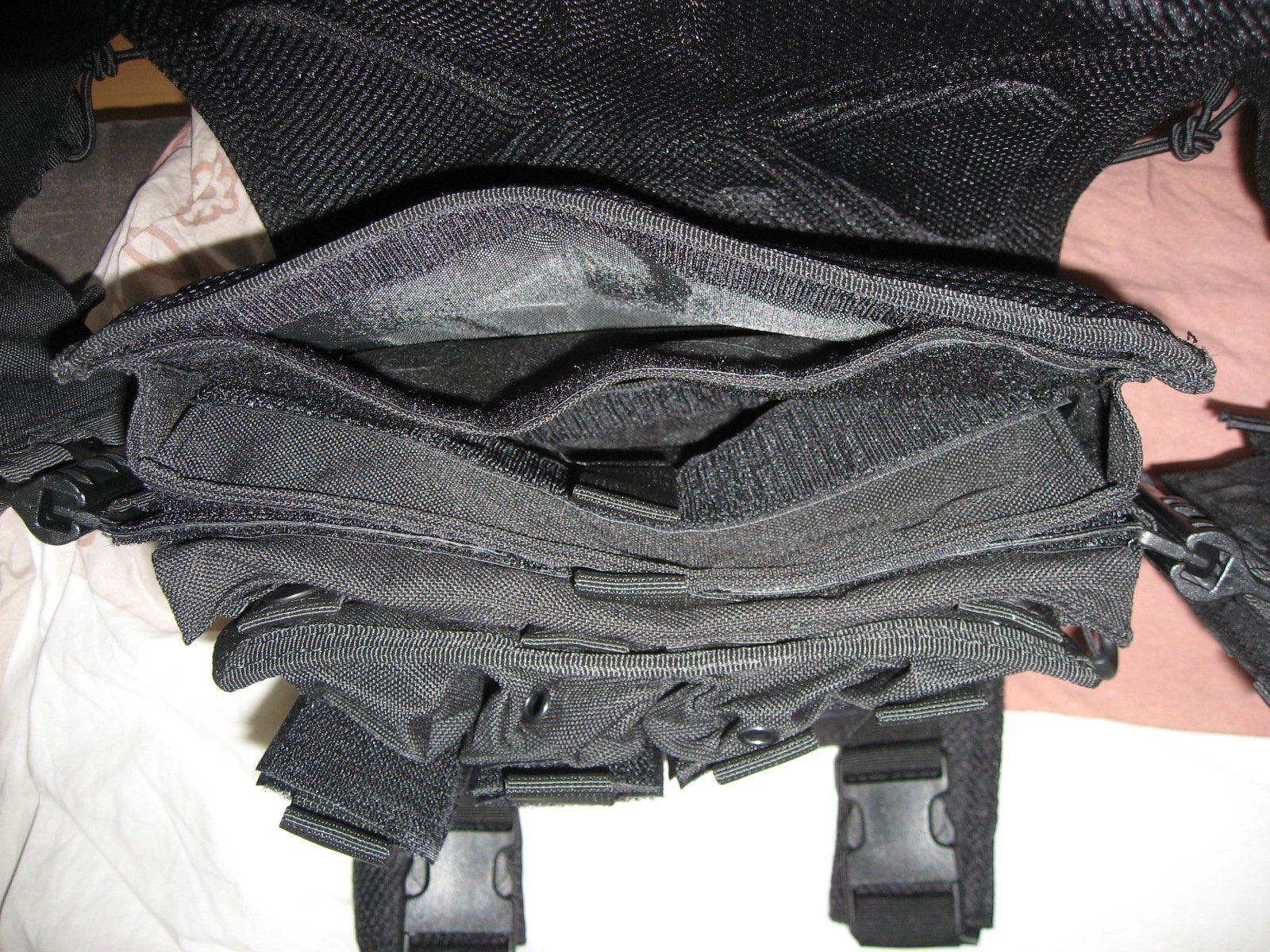 Uniformi: Molle Carrier Weste / Plattenträger in Schwarz – Nuovo (secondo la descrizione) da Seengen venduto da die_Katze 8