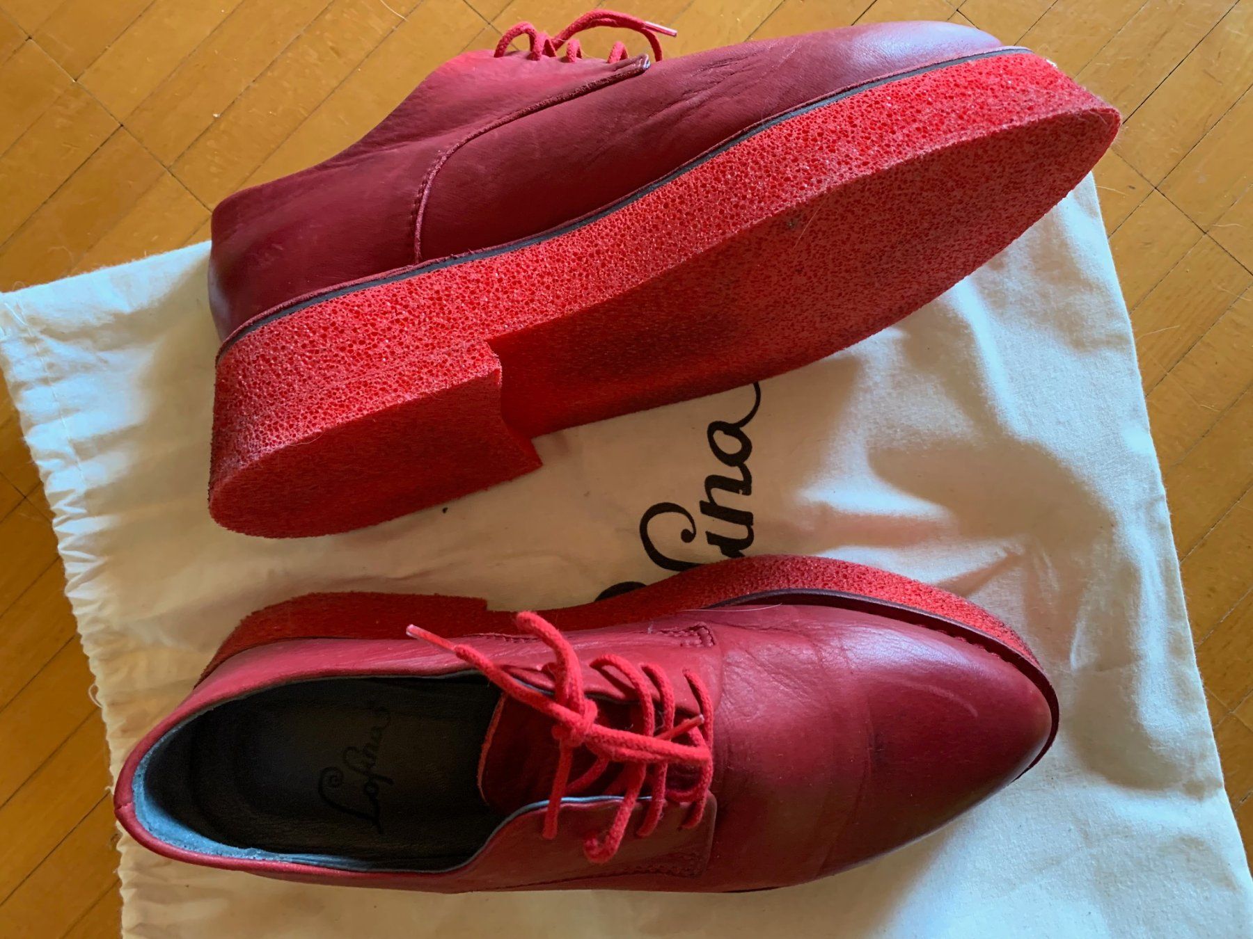Lofina Scarpe da donna: LOFINA Leder Schnürschuhe, rot, 37 – Nuovo (secondo la descrizione) da Pfäffikon ZH venduto da fingerprints 2