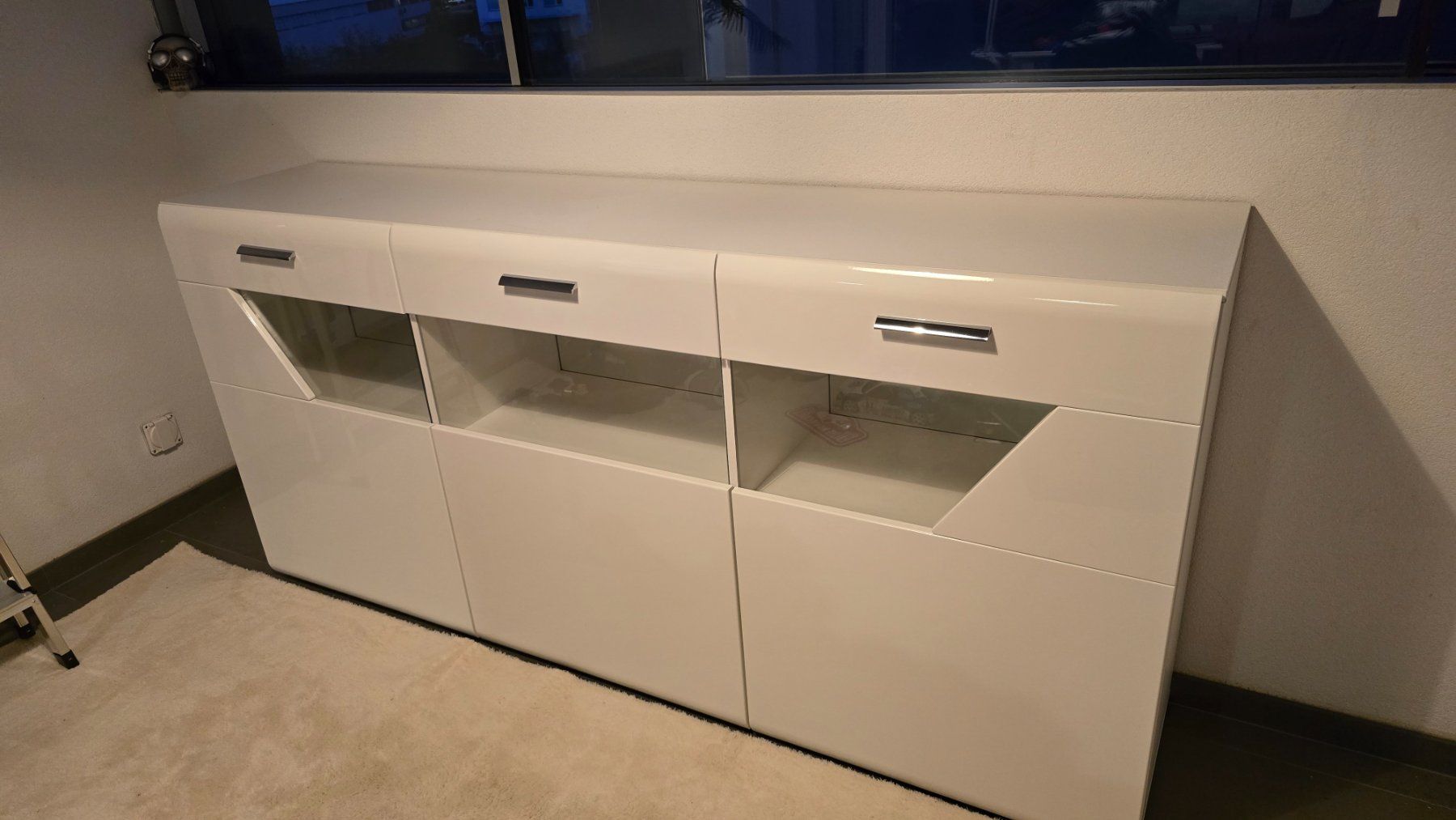 Credenze: Meuble Sideboard, Excellent état, avec miroirs – Usato da St-Sulpice VD venduto da GT3RS 2