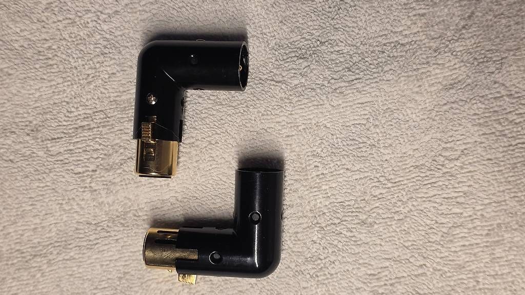 Unità & Adattatore: XLR 90° Winkeladapter – Nuovo e nell'imballaggio originale da Uznach venduto da Brandaoleao