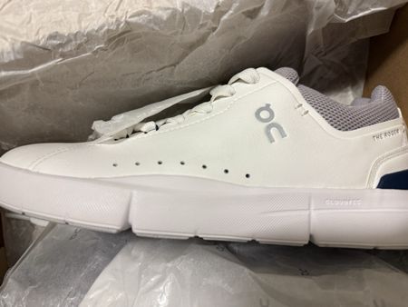 On Damen Roger Schuh neu