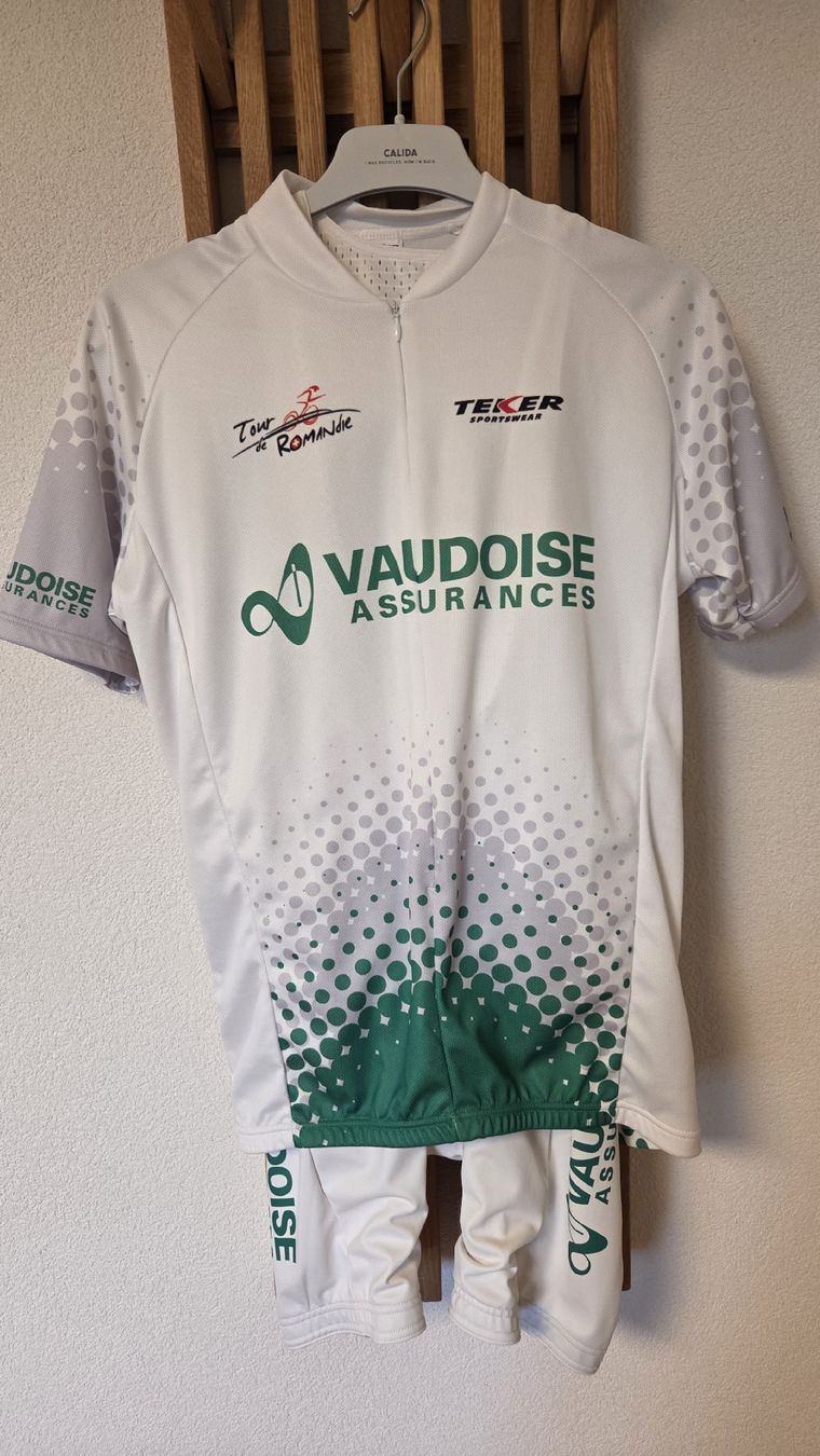 Lotti di vestiti: Equipement de vélo lot 3  – Usato da Le Pâquier-Montbarry venduto da Gruyere77 1