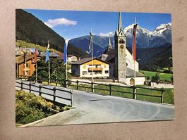 Sedrun Graubünden Dorfpartie mit Kirche