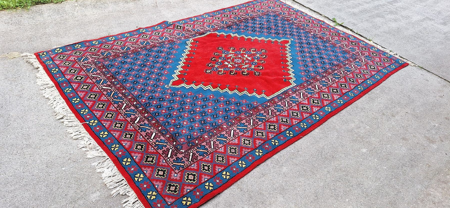 Teppiche: Perser Orient Teppich Original aus Tunesien – Gebraucht aus Beinwil am See von Schwertfischer 1