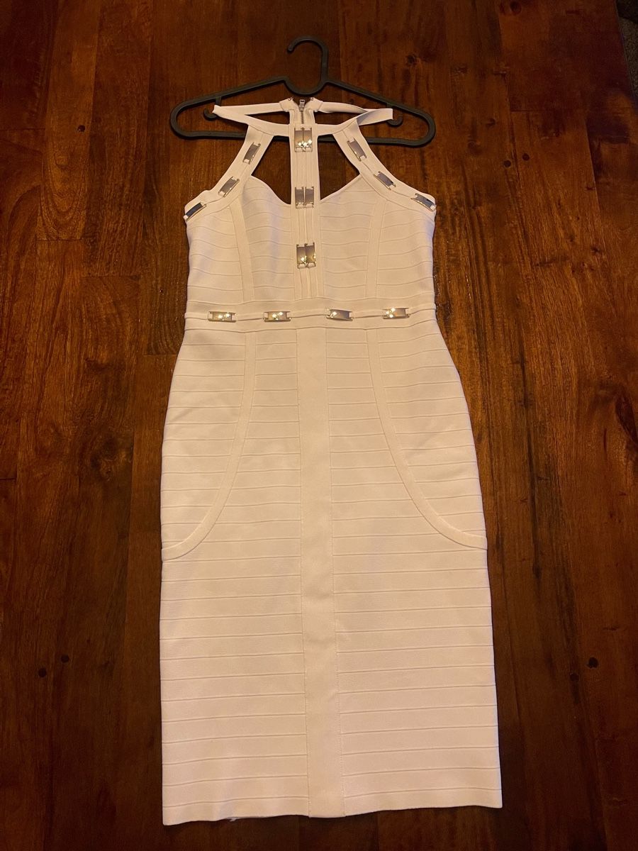 Guess Lotti di vestiti: 7 Kleider von Guess – Usato da Hombrechtikon venduto da Lara01 4
