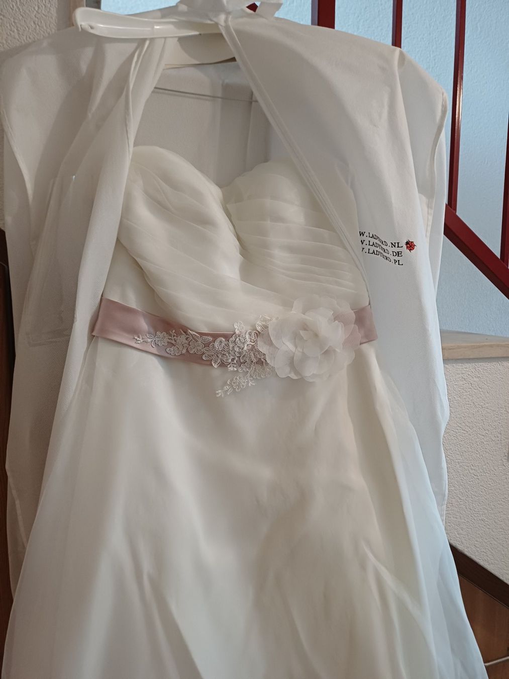 Vestiti: Brautkleid, Gr. 44 – Usato da Frenkendorf venduto da Stiefel90