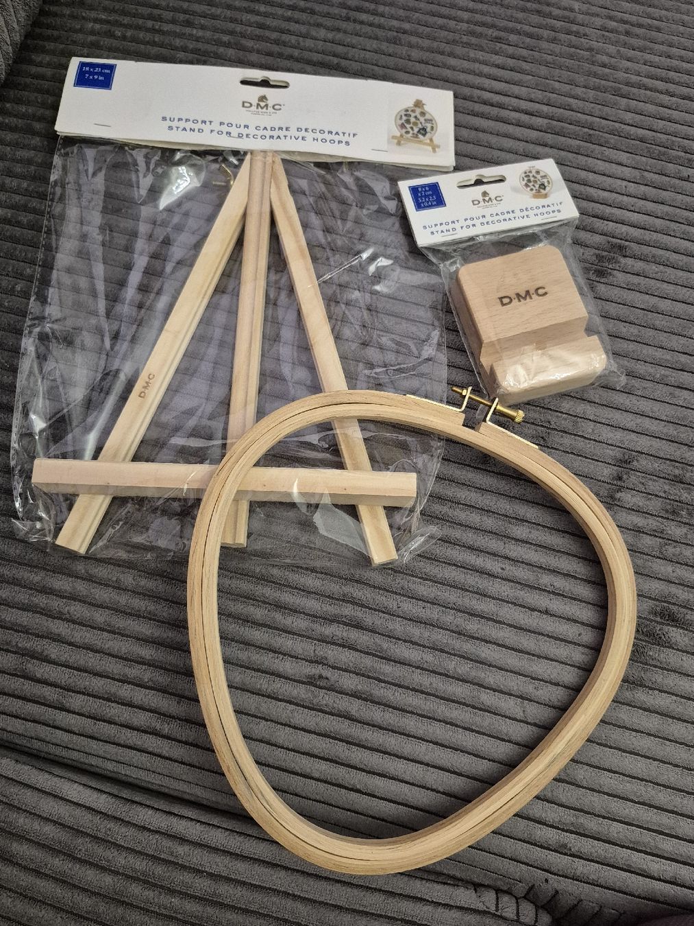 Kits de loisir créatif: BRODERIE - lot accessoires – Neuf avec emballage d'origine à Riaz par Murielbhs