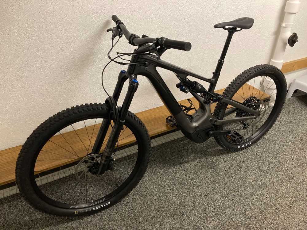 Specialized Turbo Levo Expert carbon/smoke/black S3 Kaufen auf Ricardo