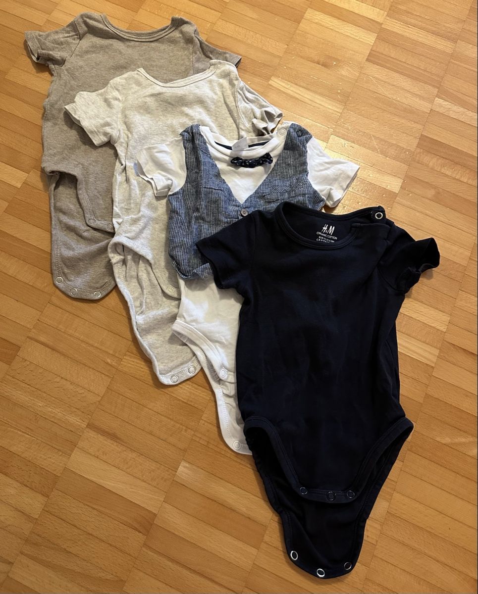 H&M Lotti & Set di vestiti: Bodys 74 Sommer  – Usato da Baden venduto da Josefine7 1