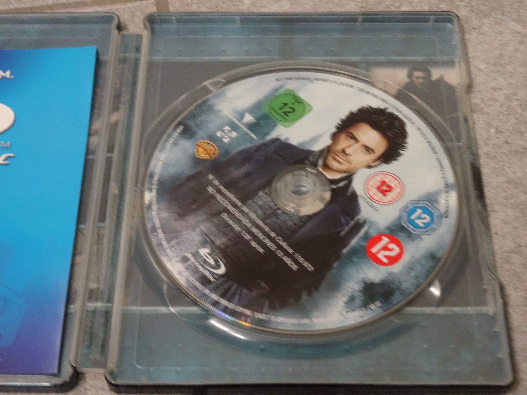 Tutti i DVDs: Sherlock Holmes Blu-ray mit Robert Downey STEELBOOK – Nuovo e nell'imballaggio originale da Olten venduto da Disc-Verkauf 3