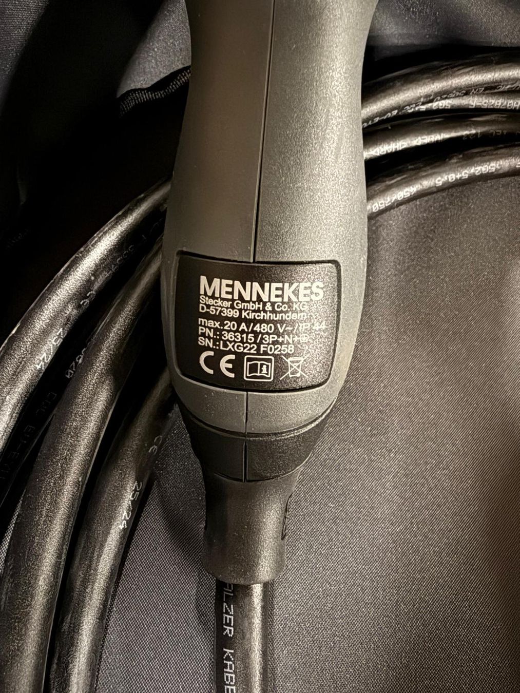 Câbles: E- Ladekabel 3 phasig 11kw – Neuf avec emballage d'origine à Berneck par sflagberneck 2