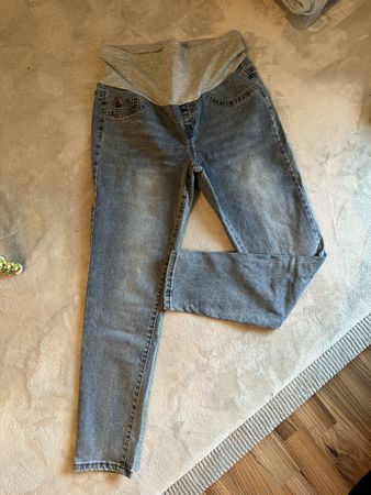 Schwangerschaftsjeans