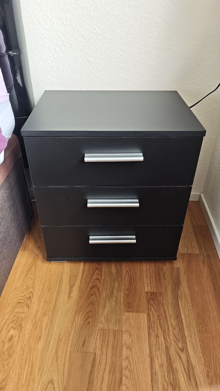 Comodini: 2 Nachttische, bedside table – Usato da Dietikon venduto da jav_ryj6