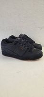 Chaussures NEUVES Globe Fusion, taille 42
