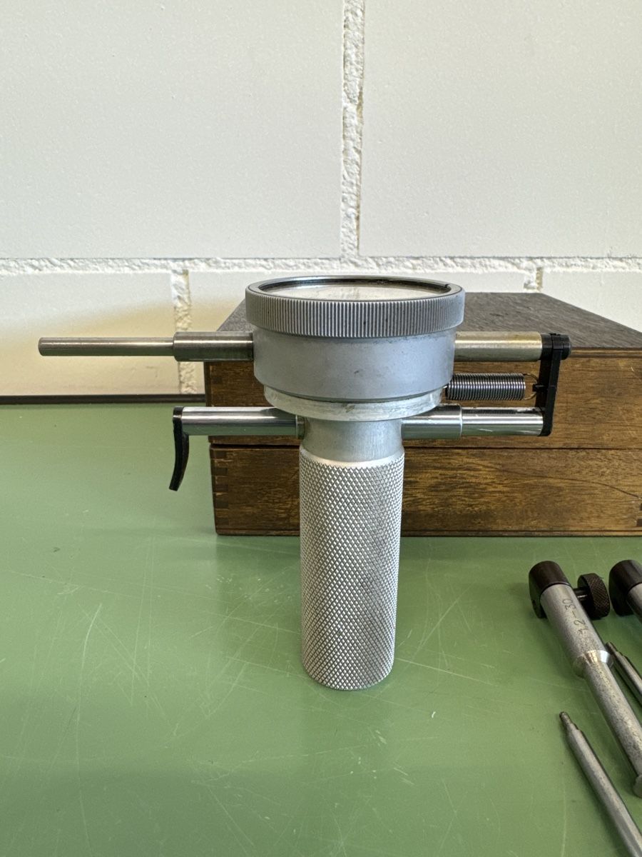 Messen: Comparateur ISA Indicateur + accessoires avec boîte bois – Gebraucht aus Aarberg von SNMachines 3