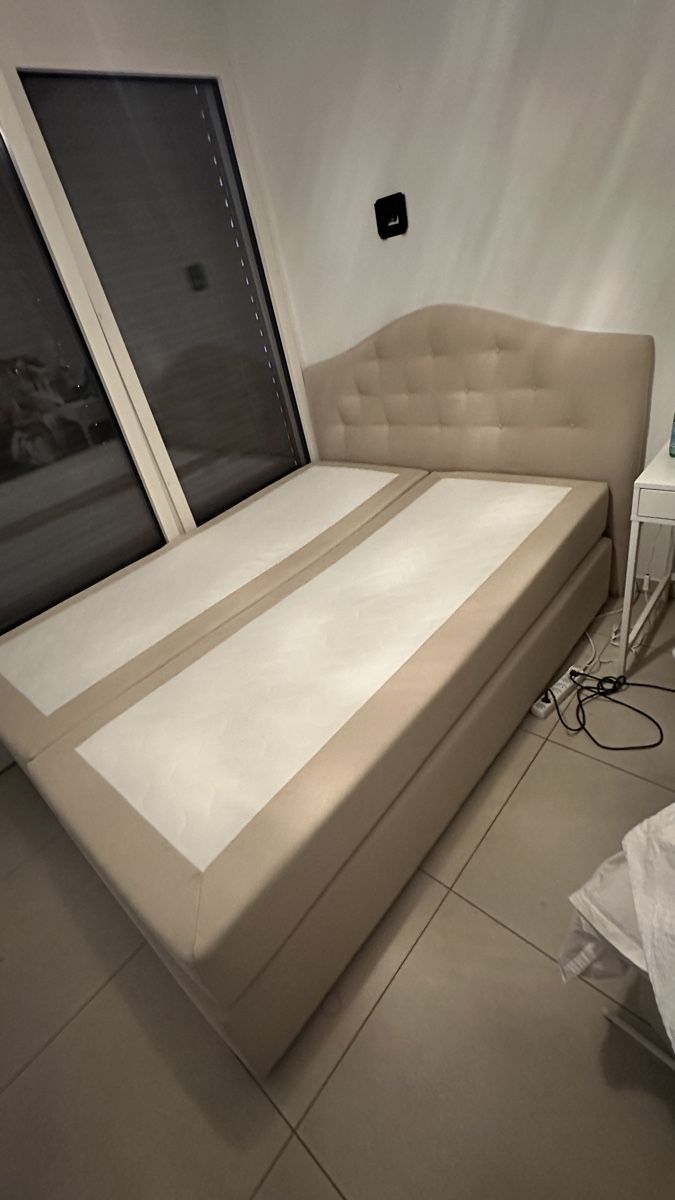 Lits: Boxspringbett 160x200cm – D'occasion à Unterengstringen par anna.ngld 5