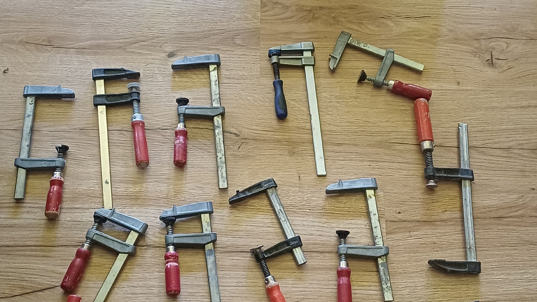 Alle Werkzeuge: 26 Schraubzwingen 👍 – Gebraucht aus Flawil von Pinkmalibu 1