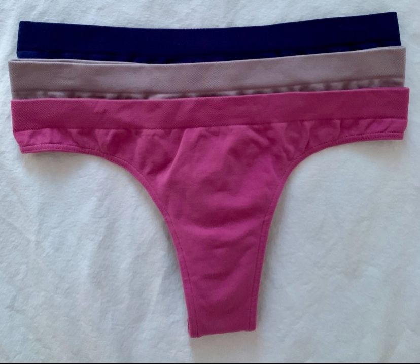 Altra biancheria intima: 3 String ungetragen – Nuovo (secondo la descrizione) da Zürich venduto da benebiene